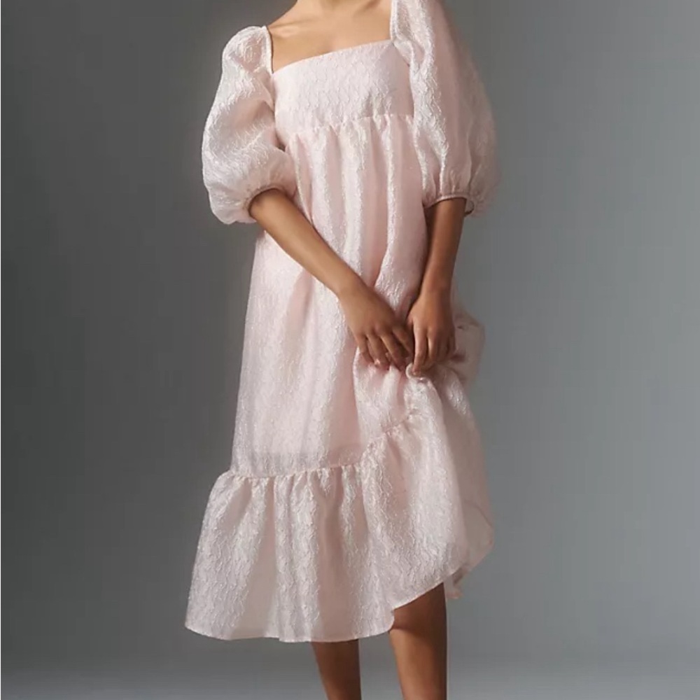 Elegant Pink Puff Sleeve Dress